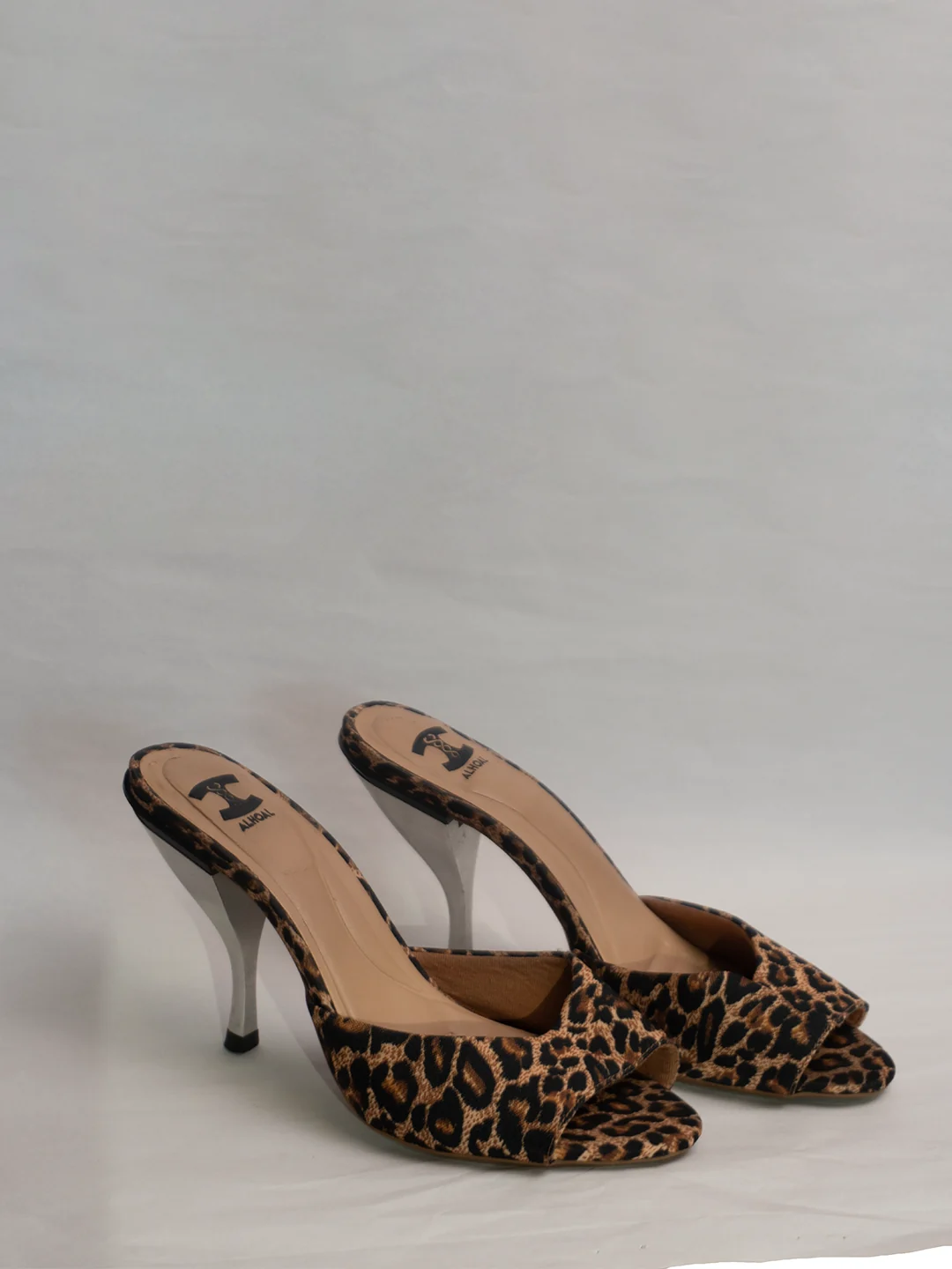 Sandale mit Leopardenmuster